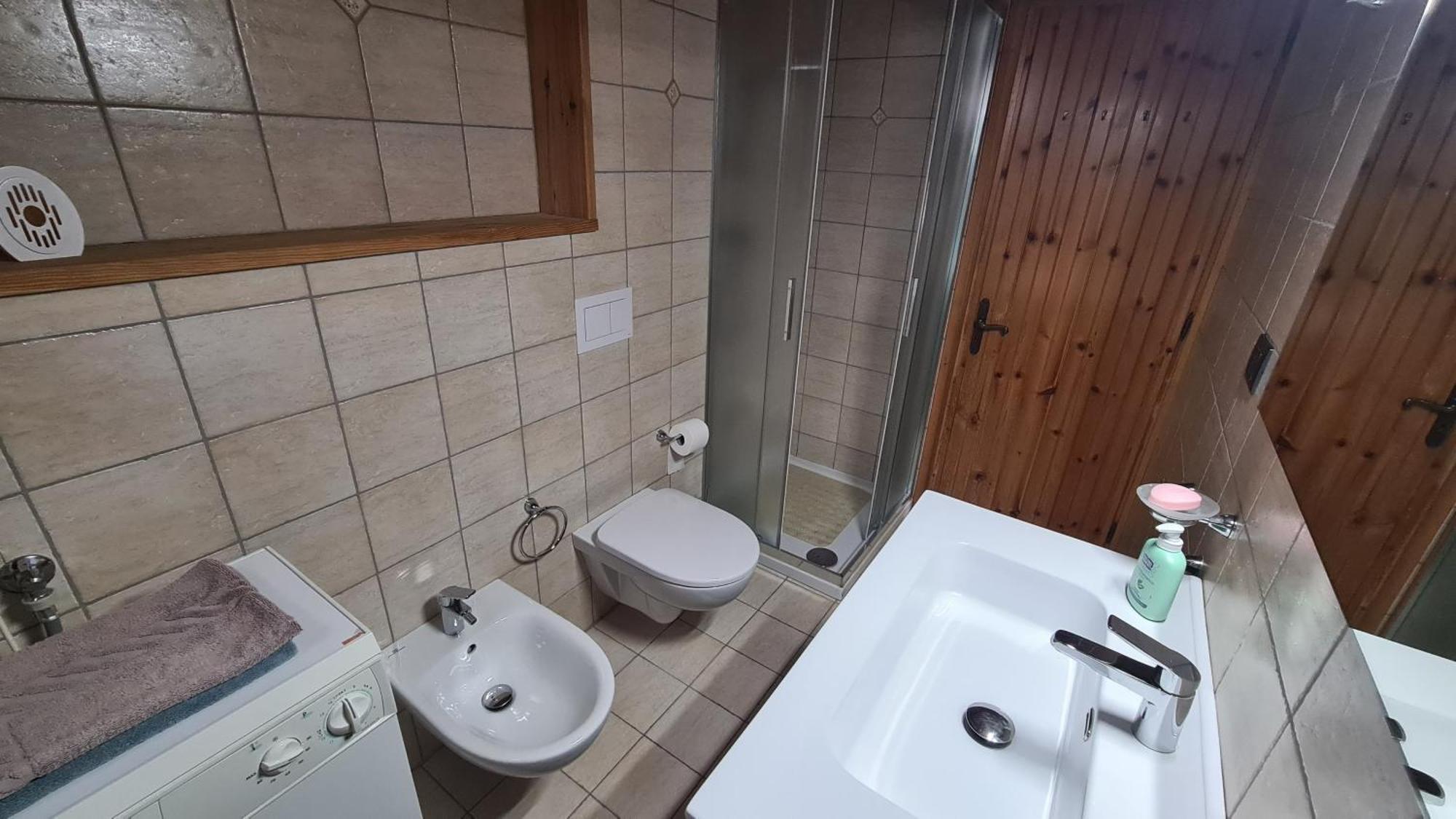 Ferienwohnung Chez Ferdinand Valtournenche Zimmer foto